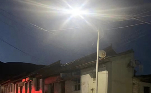 农村院子里最适合的博乐太阳能路灯亮度与安装要点 农村院子里最适合的博乐太阳能路灯亮度与安装要点