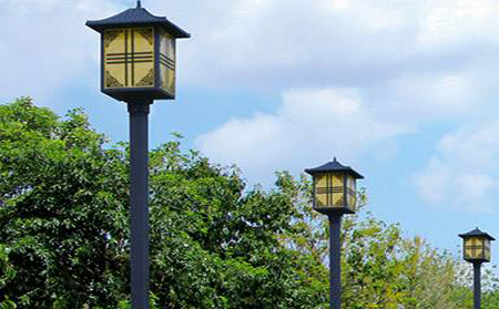 太阳能博乐庭院灯怎么选亮度与续航更耐用 太阳能博乐庭院灯怎么选亮度与续航更耐用