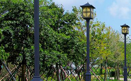 太阳能博乐庭院灯价格为何差三倍？关键看这几点